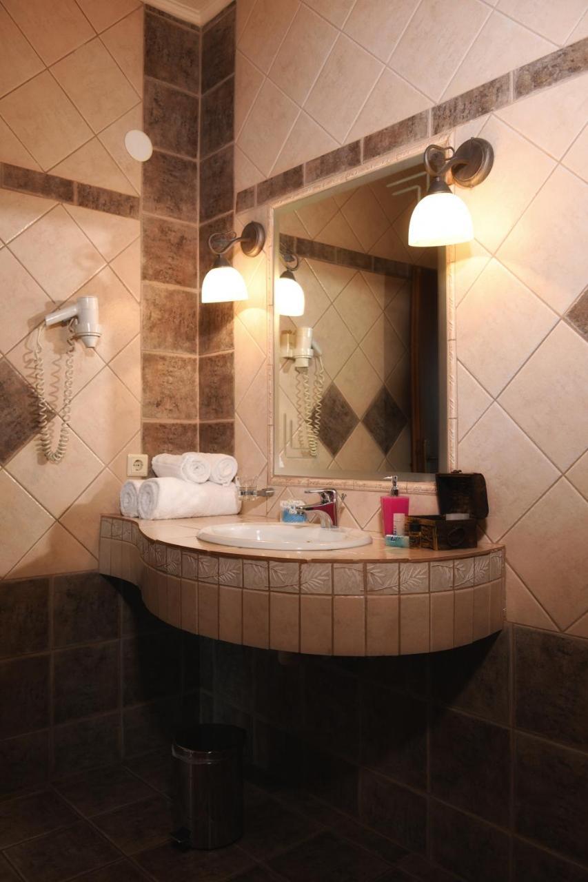 Hotel Epavlis Káto Poróïa エクステリア 写真