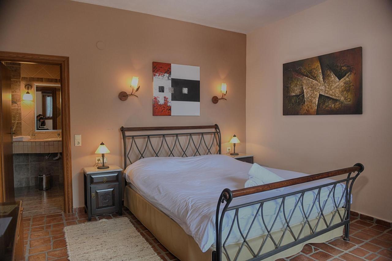 Hotel Epavlis Káto Poróïa エクステリア 写真
